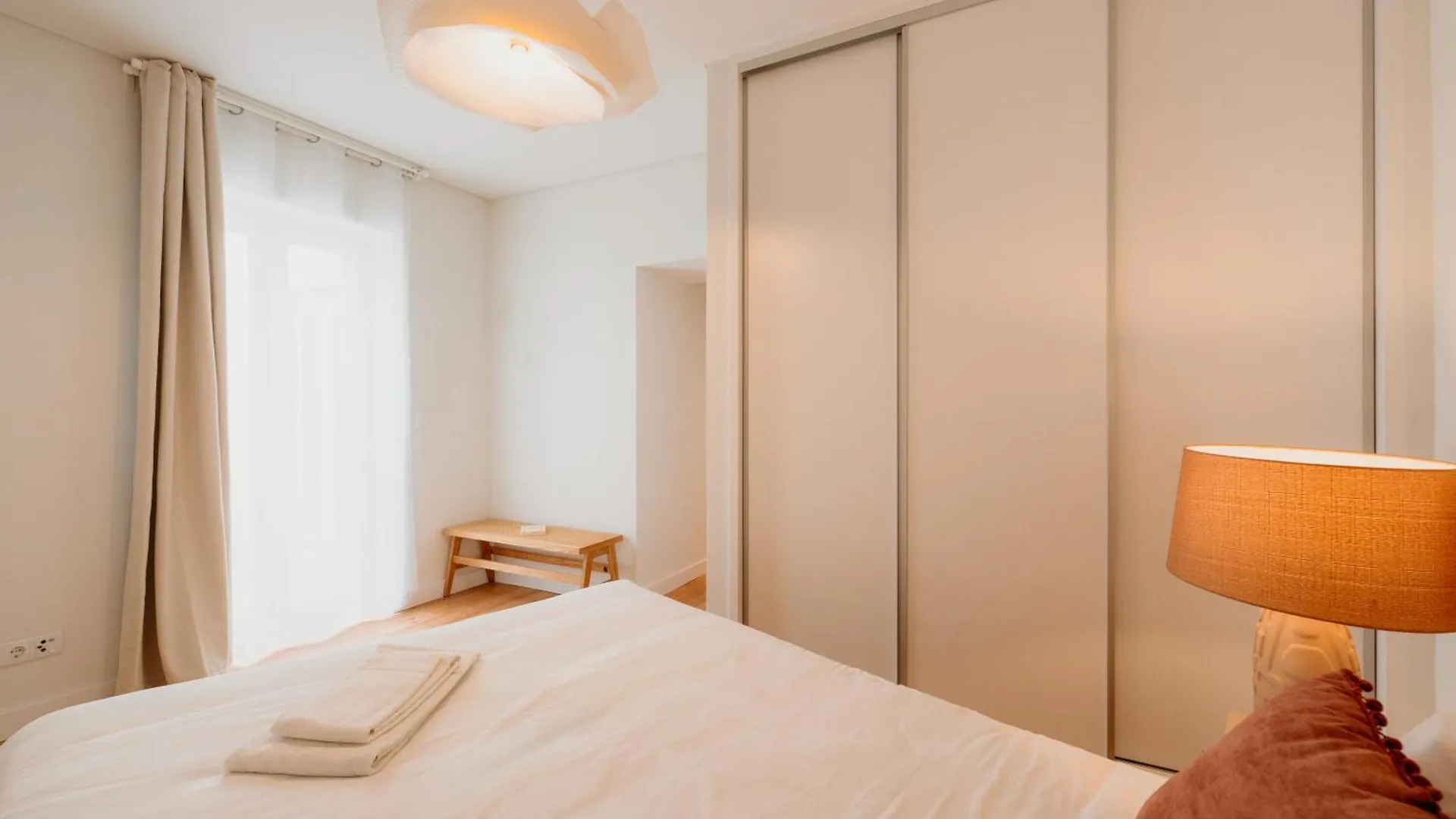 Mary Orange - No 232 Rc - Cozy & Central Two-Bedroom Apartment Lisboa